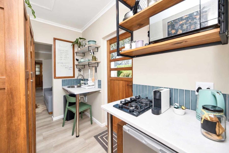 6 Bedroom Property for Sale in Northcliff Western Cape